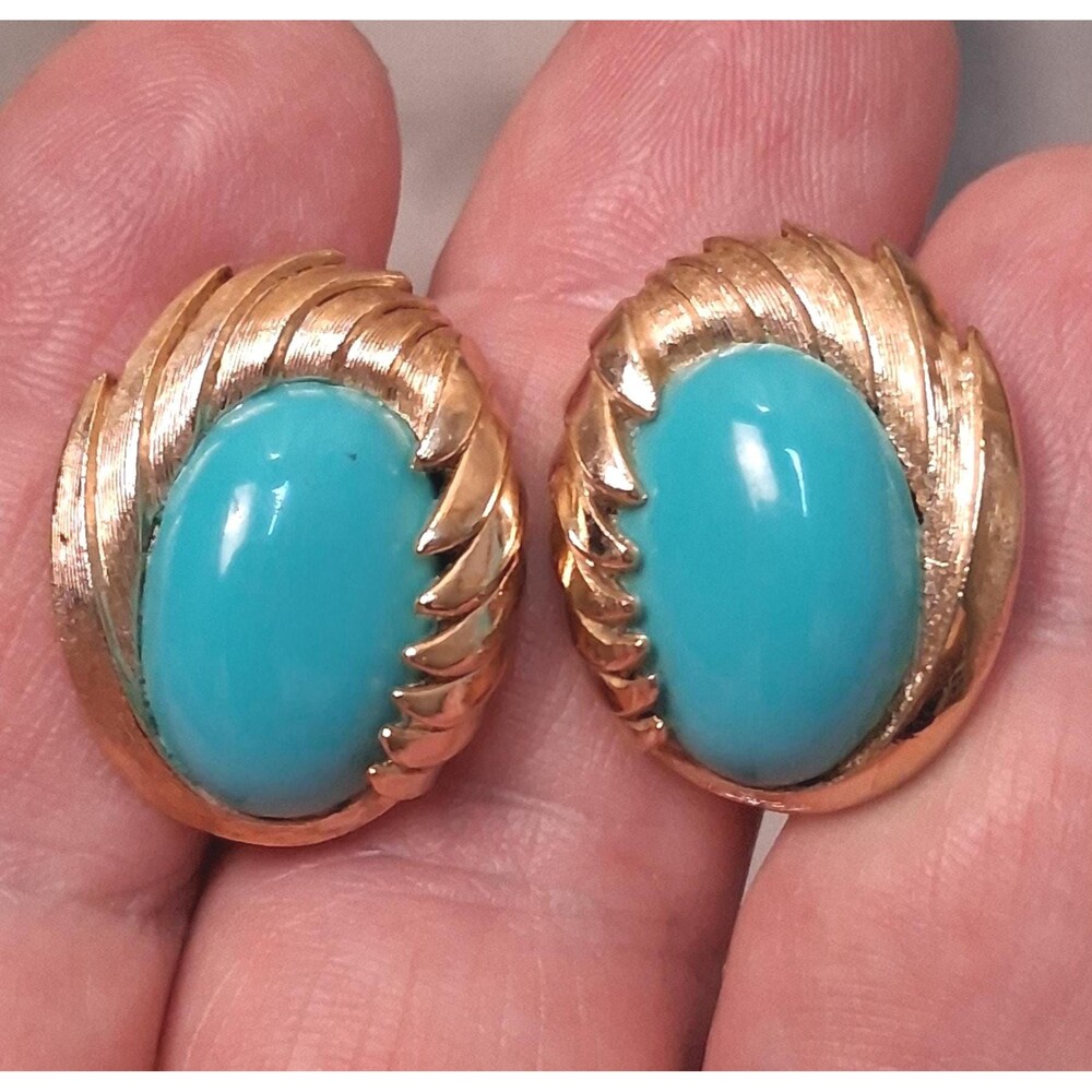 Vintage Trifari Turquoise Earrings Windswept Flowers